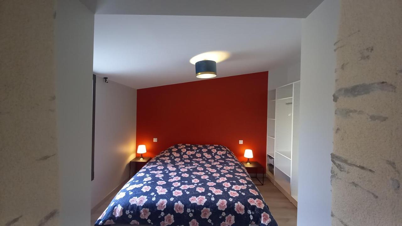 Maison au calme et avec le charme de la pierre, gite  le rêve doré Le Pellerin Exterior foto